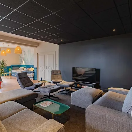 Casa vacanze Ancien Renove Avec Piscine Chauffee A Cholet, Proche Puy Du Fou - Fr-1-622-102 *