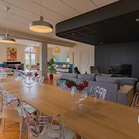 Casa vacanze Ancien Renove Avec Piscine Chauffee A Cholet, Proche Puy Du Fou - Fr-1-622-102 *